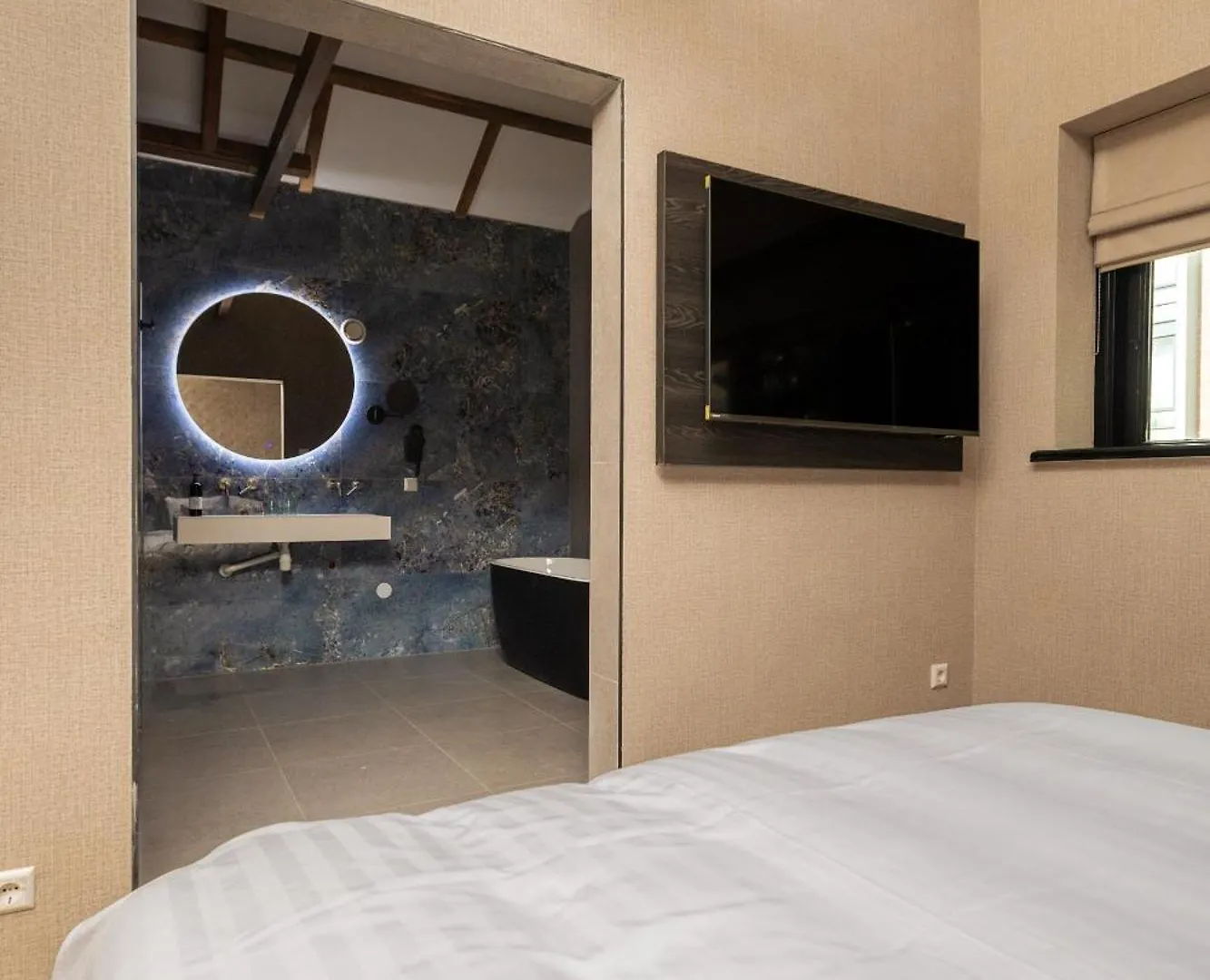 ****  Hotel Twenty-Three Amsterdam Airport Hoofddorp Nederland